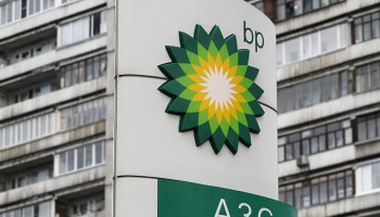Firm Linked to Putin Friend Smoothed Path for BP in Russia